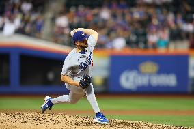 Los Angeles Dodgers v New York Mets