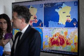 Christophe Bechu visits Meteo France headquarters - Saint-Mande