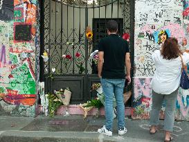 Tribute to Jane Birkin at the house of Gainsbourg - Paris