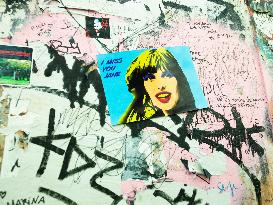 Tribute to Jane Birkin at the house of Gainsbourg - Paris