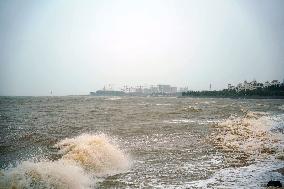 CHINA-HAINAN-TYPHOON TALIM (CN)