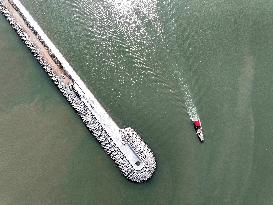 Liandao National Central Fishing Port Construction in Lianyungang, China