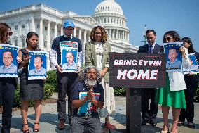 Press Conference For The Release Of Eyvin Hernandez - Washington