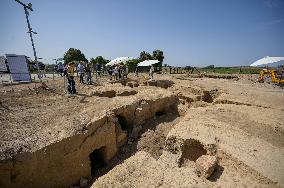Discovery Of An Intact 2600-Year-Old Etruscan Tomb - Rome