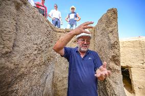 Discovery Of An Intact 2600-Year-Old Etruscan Tomb - Rome