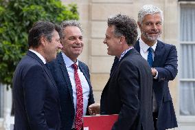 Right wing politicians leave the Elysee Palace after a Meeting - Paris