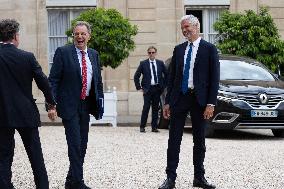 Right wing politicians leave the Elysee Palace after a Meeting - Paris