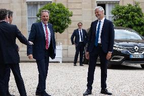 Right wing politicians leave the Elysee Palace after a Meeting - Paris