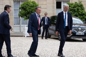 Right wing politicians leave the Elysee Palace after a Meeting - Paris