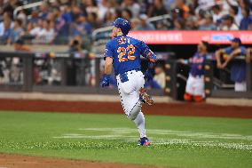 Chicago White Sox Vs. New York Mets