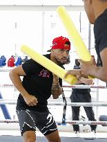 Boxing: WBO featherweight champ Ramirez