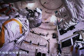 (EyesonSci)CHINA-SHENZHOU-16 CREW-FIRST SPACEWALK-COMPLETION (CN)