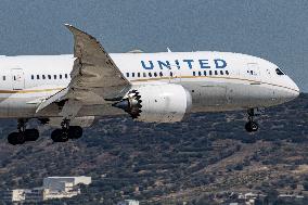 United Airlines Boeing 787 Dreamliner Landing In Athens