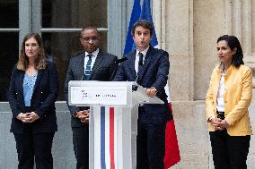 Handover ceremony at the Ministry of Education - Paris