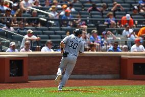 Chicago White Sox Vs. New York Mets