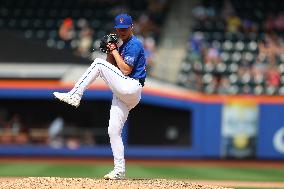 Chicago White Sox Vs. New York Mets