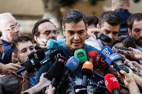 Pedro Sanchez votes for the general elections - Madrid