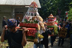 Cultural Values Tradition The Earth Alms In Indonesia