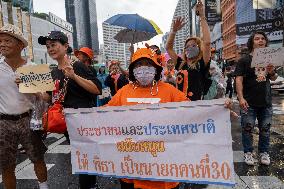 Protesters Gather in Thailand After Pita's Suspension