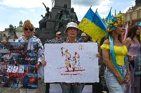 Protest In Support Of Ukraine In Krakow Continues