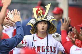 Baseball: Pirates vs. Angels