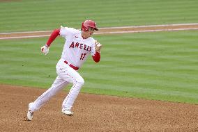 Baseball: Pirates vs. Angels