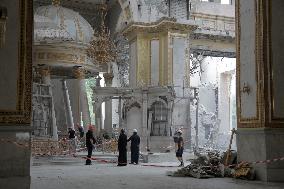 Removing rubble at Transfiguration Cathedral in Odesa