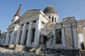 Russians attack Transfiguration Cathedral in Odesa