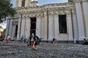 Russians attack Transfiguration Cathedral in Odesa