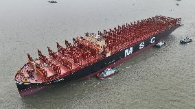 The World Largest Newly Built Container Ship Towing Operation on the Yangtze River