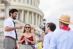 Congressman Casar Leads Thirst Strike At U.S. Capitol