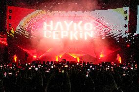 Istanbul Festival: Hayko Cepkin