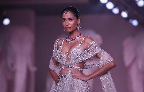 INDIA-NEW DELHI-FASHION SHOW-FDCI INDIA COUTURE WEEK