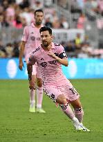 Lionel Messi playing in the League's Cup match against Atlanta United