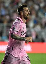 Lionel Messi playing in the League's Cup match against Atlanta United