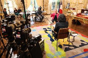 Exclusive - Elisabeth Borne On BFM TV - Paris