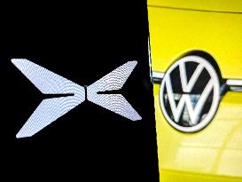 Illustration Volkswagen Invests Xiaopeng Auto