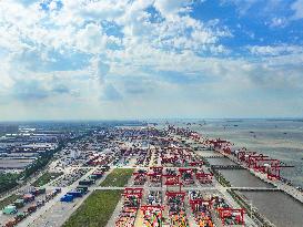 aicang Zheng International Container Terminal Trade