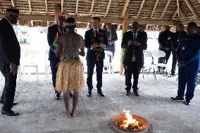 Macron meets Vanuatu Prime Minister - Vanuatu