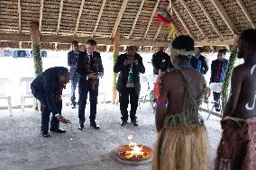 Macron meets Vanuatu Prime Minister - Vanuatu