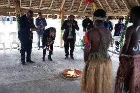 Macron meets Vanuatu Prime Minister - Vanuatu