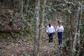Macron Visits The Varirata National Park Forest - Papua New Guinea