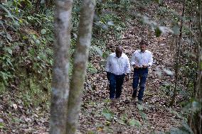Macron Visits The Varirata National Park Forest - Papua New Guinea
