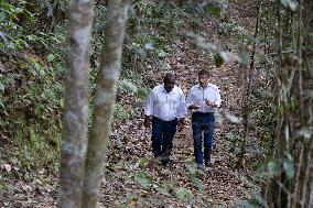 Macron Visits The Varirata National Park Forest - Papua New Guinea