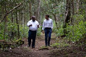 Macron Visits The Varirata National Park Forest - Papua New Guinea