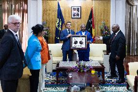 Macron Meets Governor-General Bob Dadae - Papua New Guinea