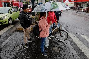 Yellow And Orange Alert Activated After Rains And Strong Winds In Mexico City