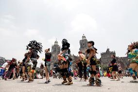 Dancers Celebrate The 698th Anniversary Of The Founding Of Mexico - Tenochtitlan