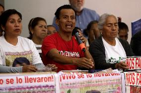 Parents Of Ayotzinapa Normalistas Demand The Government Of Mexico Not To Hinder Investigation