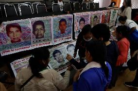 Parents Of Ayotzinapa Normalistas Demand The Government Of Mexico Not To Hinder Investigation